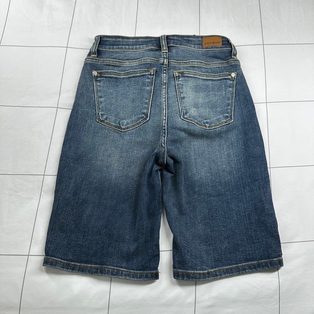 Judy Blue Shorts Womens Small Blue Denim Button Fly Bermuda Medium Wash Fade New - Picture 2 of 12